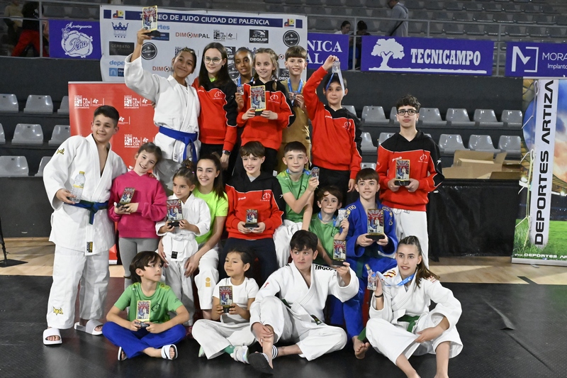 11 medallas para los Judokas Navarros en el Torneo Ciudad de Palencia 12-04-25